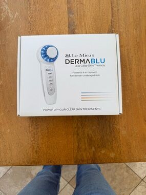 Le Mieux DERMA BLU LED Clear Skin Therapy Device - Skin Tools